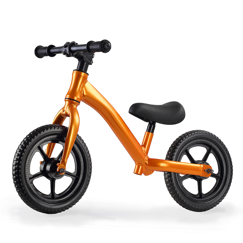 Balance Bike 209 EVA (1)