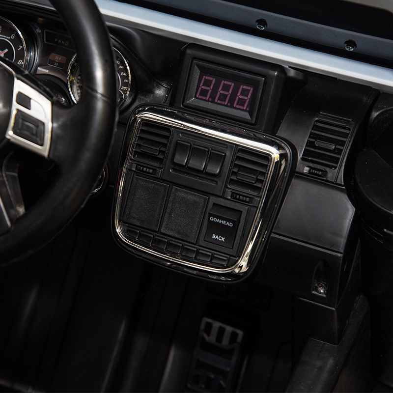 Benz AMG G63 6x6 (7)